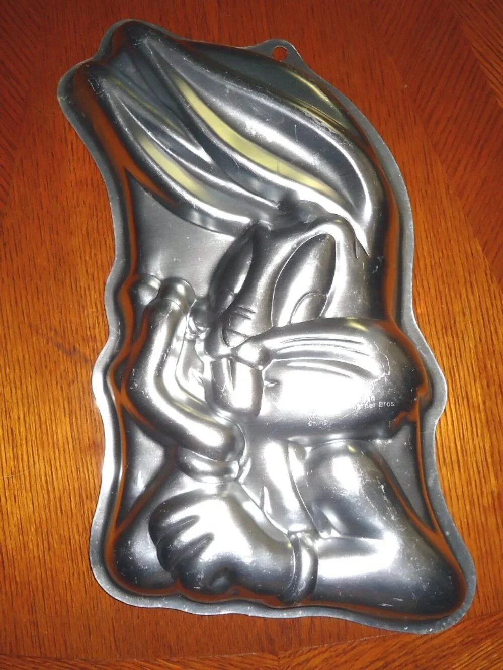 Wilton Cake Pan Vintage Bugs Bunny 3D Licensed 2001 RETIRED